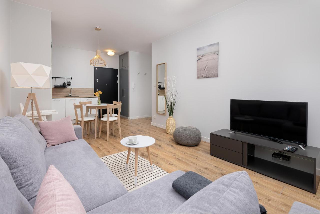 Apartamenty Kolo Brzegu By Noclegi Renters Kolobrzeg Exterior photo